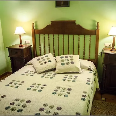 Casas Rurales Taramundi Verde منزل ريفي *