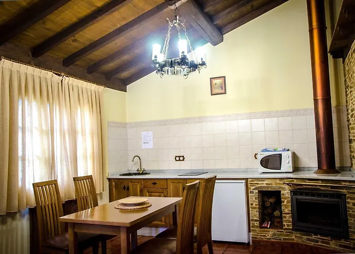 منزل ريفي Casas Rurales Taramundi Verde *